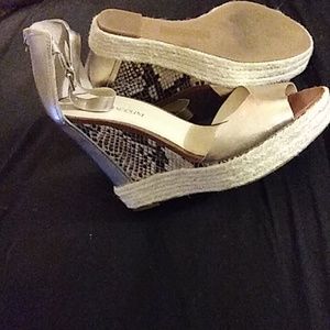 Enzo Angiolini high heels